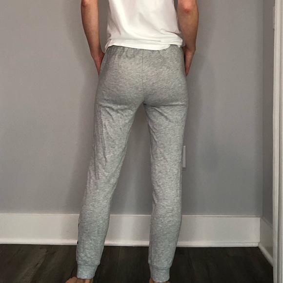 Calvin Klein classic grey sweatpants - Picture 5 of 8
